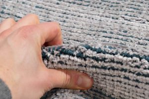 hand loomed viscose wool rug