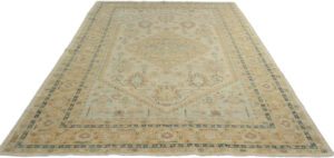 Bakshaish Handwoven exquisite Rug