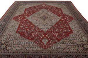Tabriz Handwoven Traditional Rug